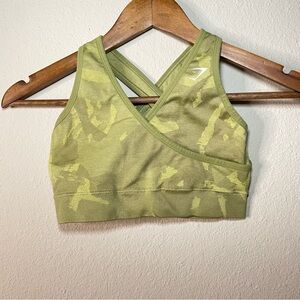 Gym Shark Adapt Camo Seamless Sports Bra Size‎ Small Color Savanna Griffin Green